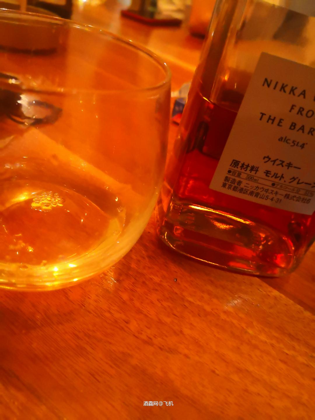 威小聚，慢饮出高兴。