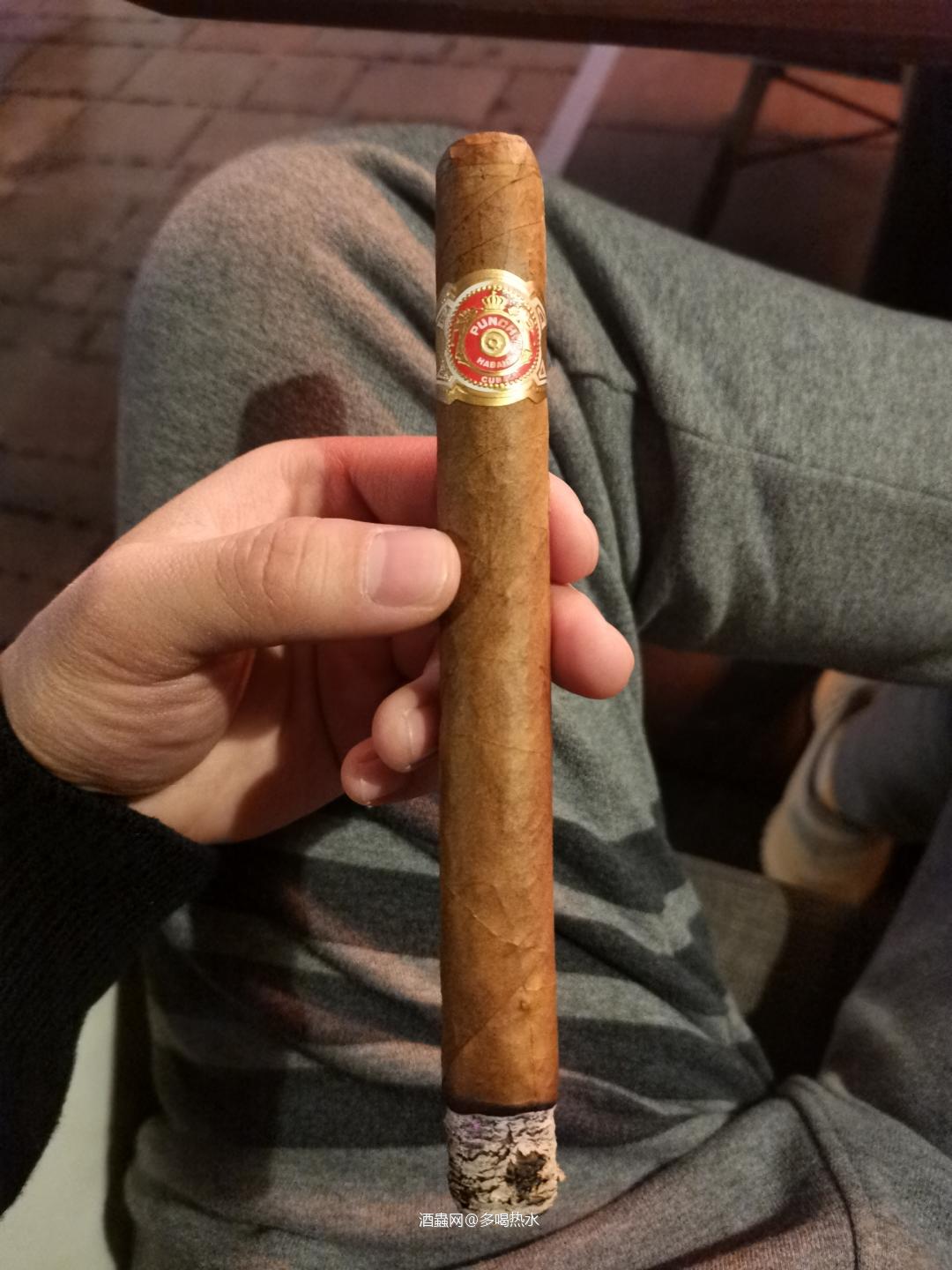 快拍的好多酒设置的起拍价都明显高于市场价好多啊