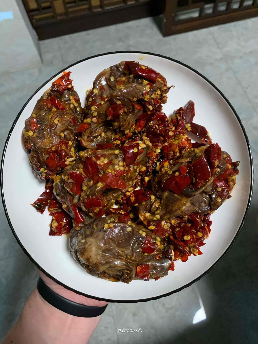 手撕烤兔配雪莉<img src='https://sdata.whiskyworm.com/xcxpics/emoji_14.png' class='emoji' />