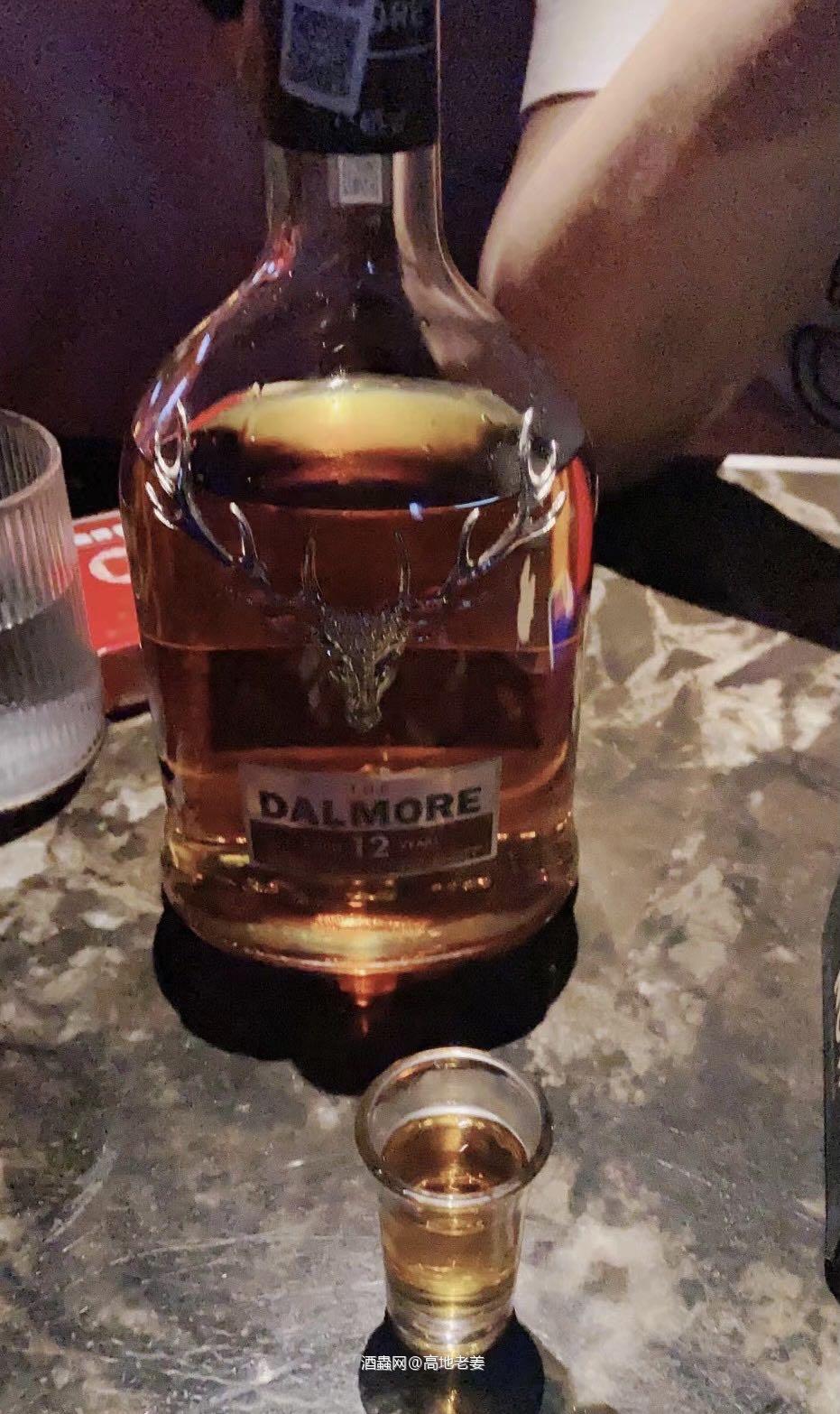 谁出的主意?用这小杯能喝吗?<img src='https://sdata.whiskyworm.com/xcxpics/emoji_11.png' class='emoji' />