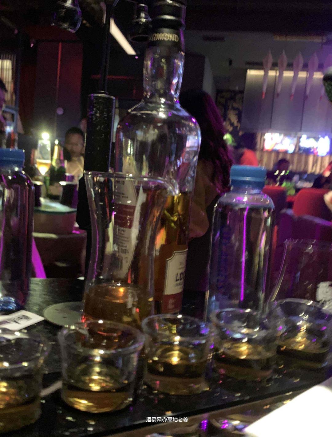 又是这家人，又是罗曼湖，咸的蛋🥚