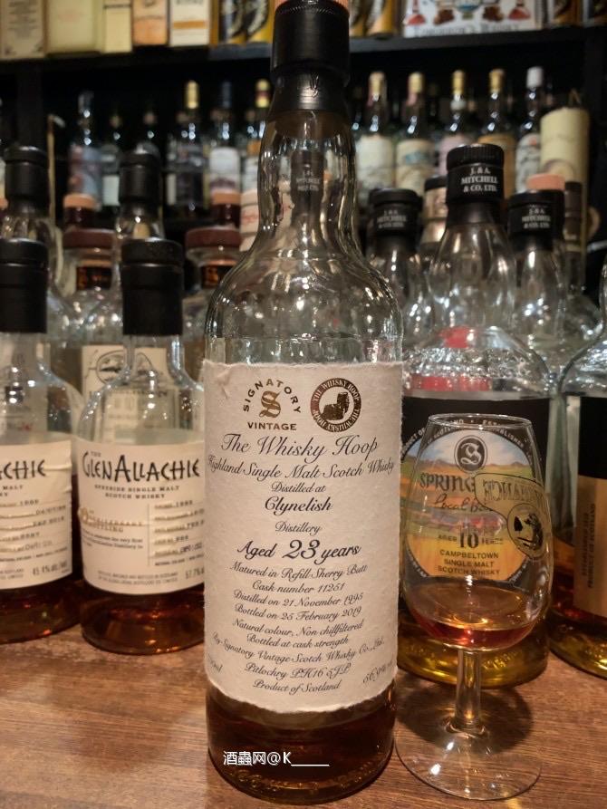 放眼全球的Whisky festival 也很少有开新瓶整酒的做法。在日本的Vintage Whisky bar里也都是开瓶过的酒，其实这种酒局选的不是酒，更多的是选的人。也正常，在中国当下诚信普遍性缺失的今天，难免会有一些人心有余悸。在人皆恶的想法驱动下，我甚至可以怀疑品牌方代理商为了卖酒，品鉴会上的试饮用酒和实际销售的酒不同。看法不同，在于你用什么心态去看身边的世界和身边的人。