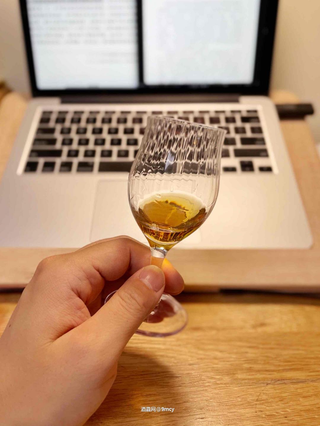 属于打工人的许许多多个夜晚