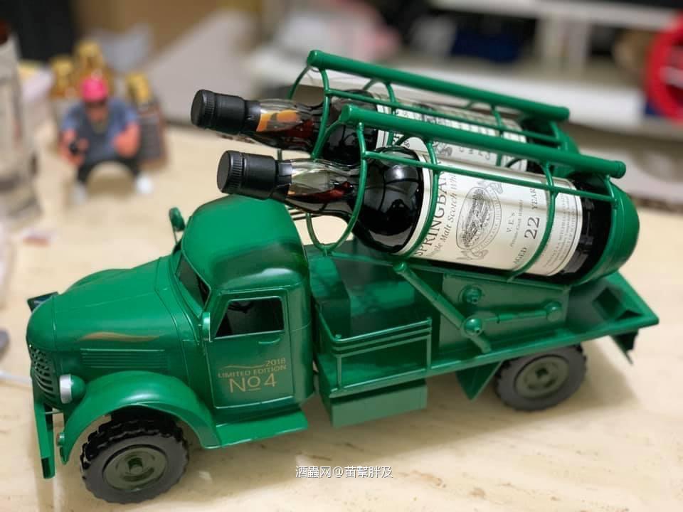 突然发现我也有火箭车，可以飞高高吗？