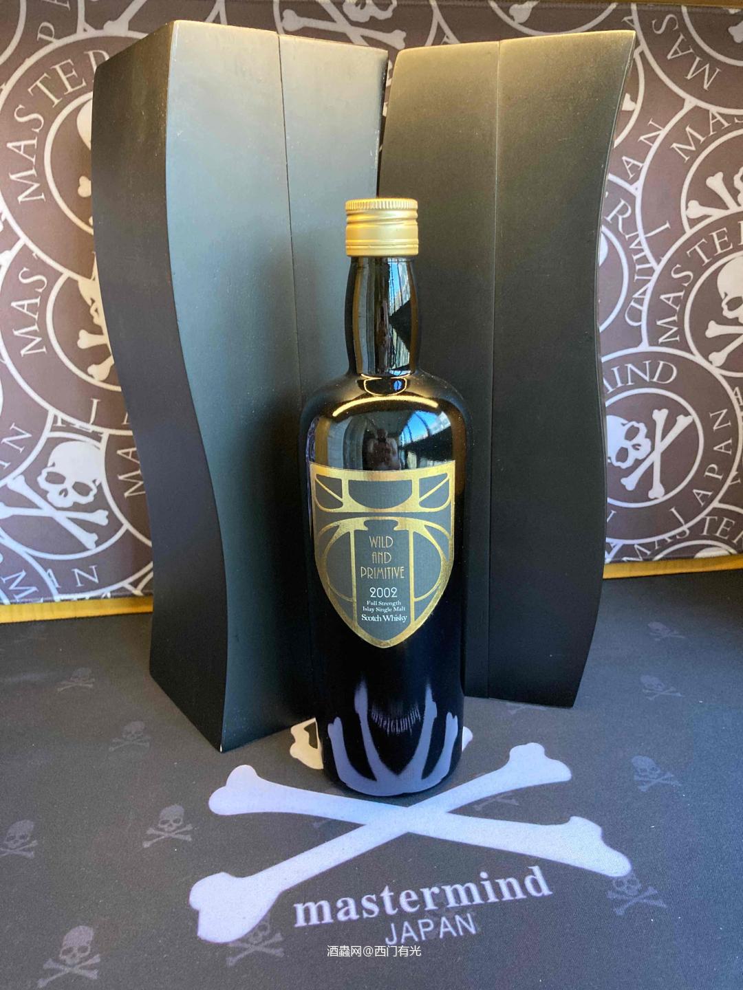 黑金配色<img src='https://sdata.whiskyworm.com/xcxpics/emoji_1.png' class='emoji' />