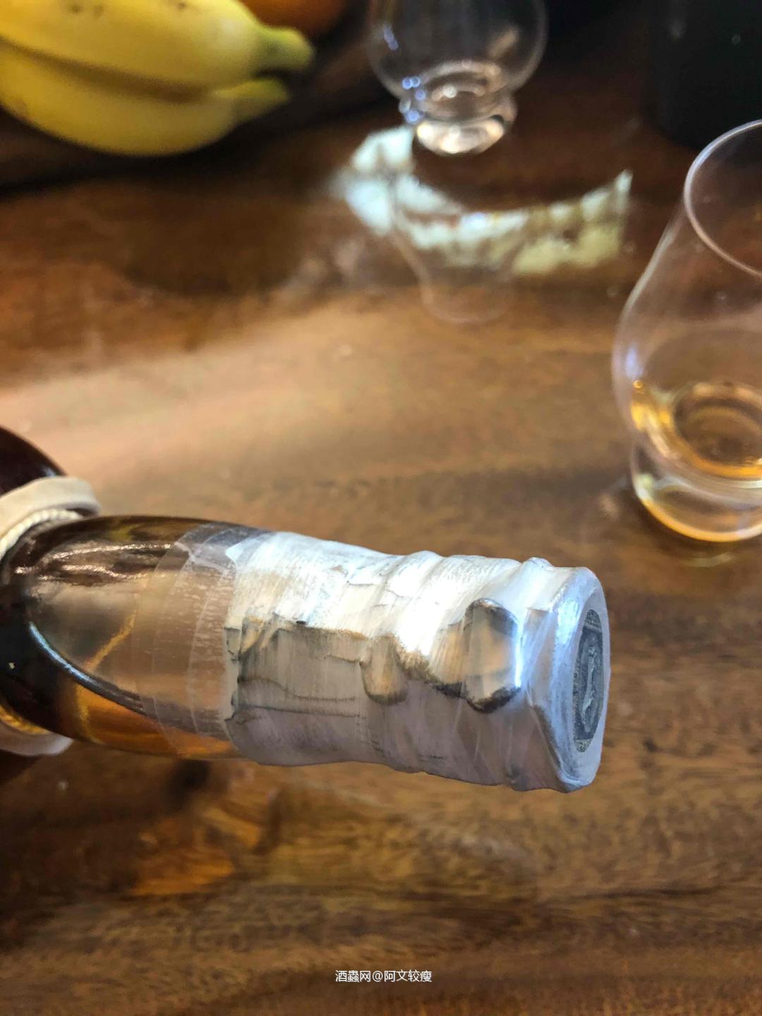 50-60年代老白马760ml，43%<p class='p'/>酒体清澈，琥珀色，<p class='p'/>…