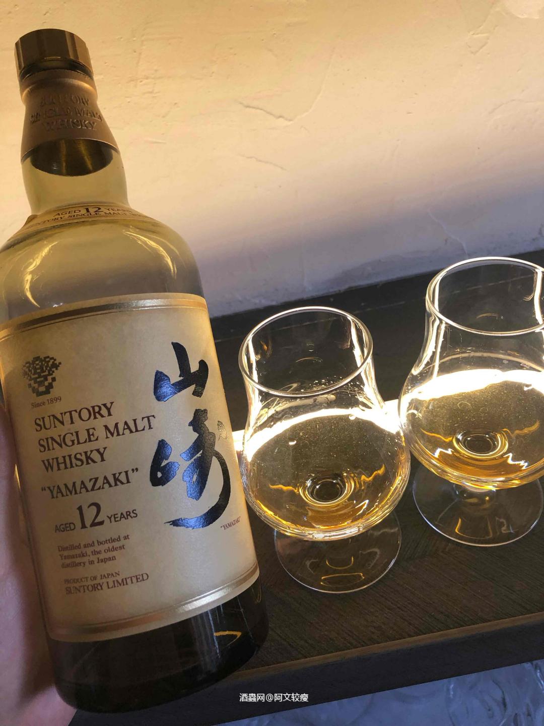 斯特拉斯米尔2004-2017<p class='p'/>酒体清澈，浅金色，<p class='p'/>闻香：烟…