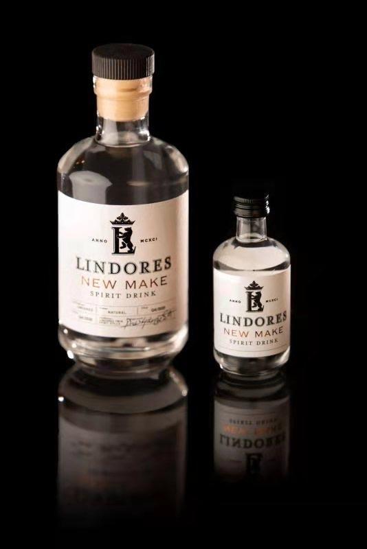 你也许喝过很多威士忌,但是你尝过刚刚蒸馏出来的新酒吗?Lindores New Make