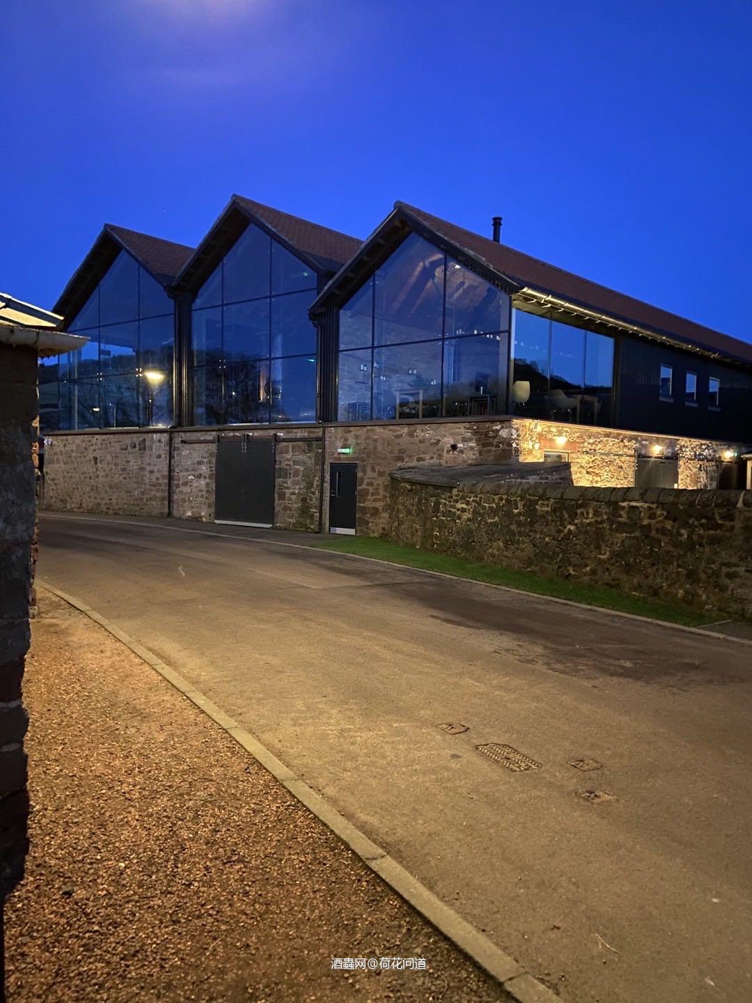 你也许喝过很多威士忌，但是你尝过刚刚蒸馏出来的新酒吗？Lindores New Make