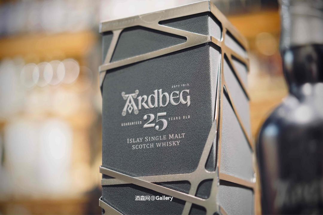 阿貝很久沒有出25年了～ 其實這次質感真的很棒又大氣 大家一定要支持一下今年難得的25年啊