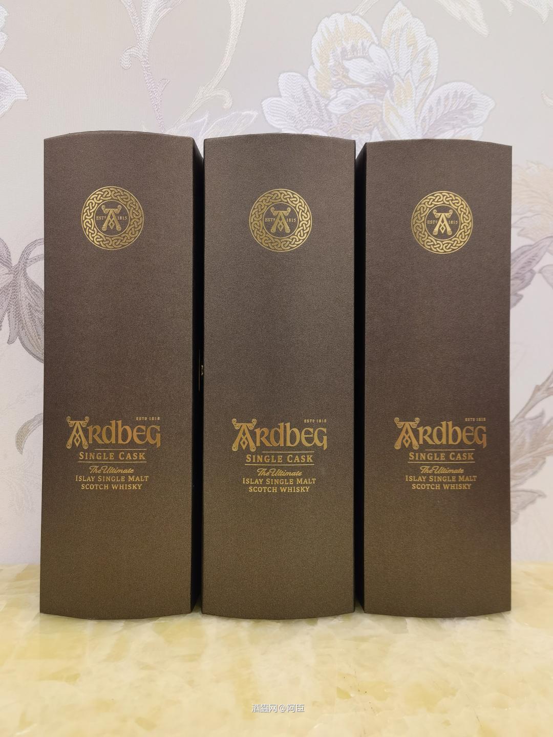 威坑之深，无可见底~