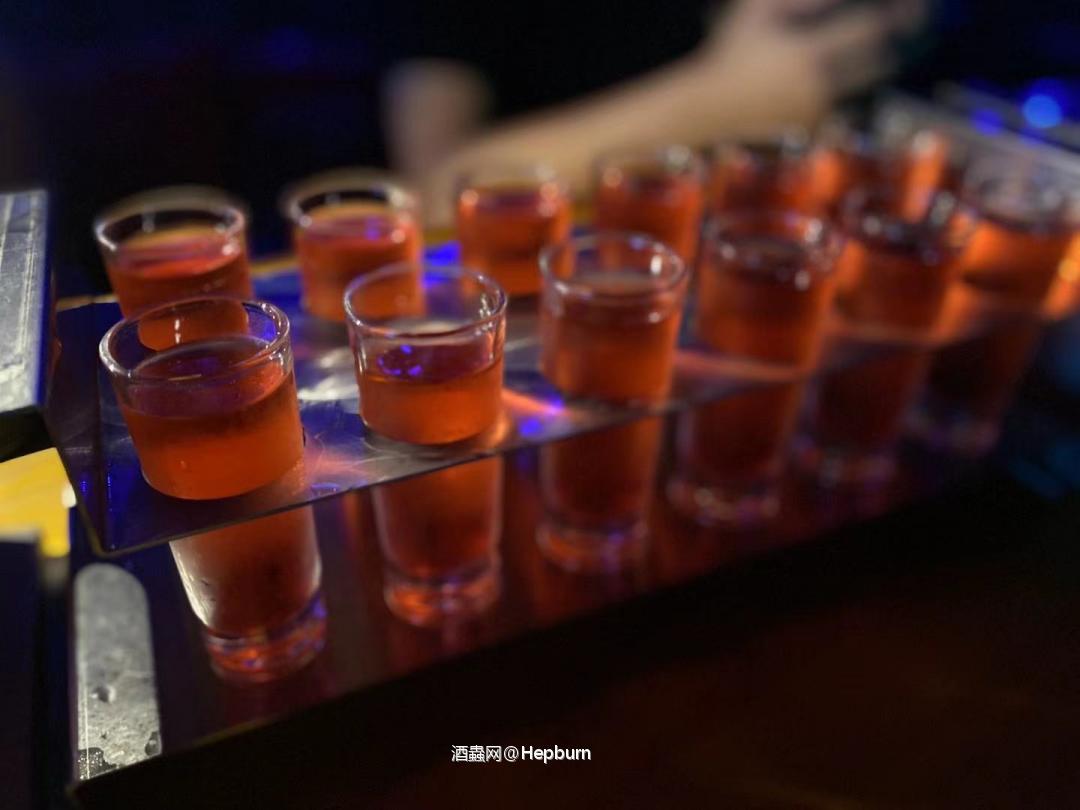 跟弟弟妹妹们出来喝这个<img src='https://sdata.whiskyworm.com/xcxpics/emoji_6.png' class='emoji' />