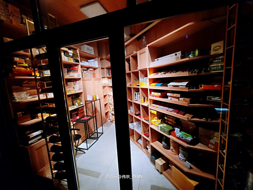 自己的便利店。。。。