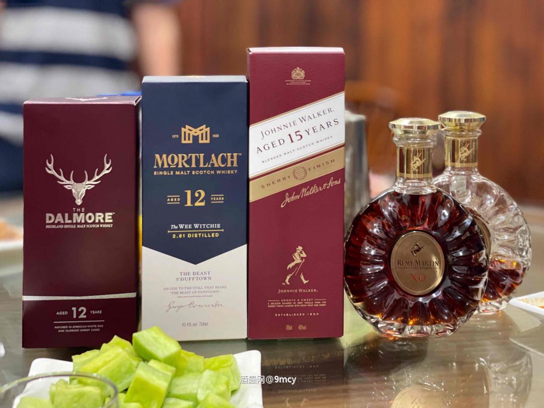 两个主题<img src='https://sdata.whiskyworm.com/xcxpics/emoji_5.png' class='emoji' /><img src='https://sdata.whiskyworm.com/xcxpics/emoji_5.png' class='emoji' />