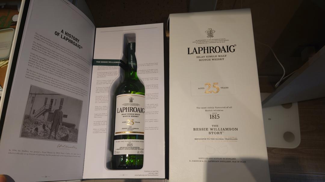 拉弗格25年书册