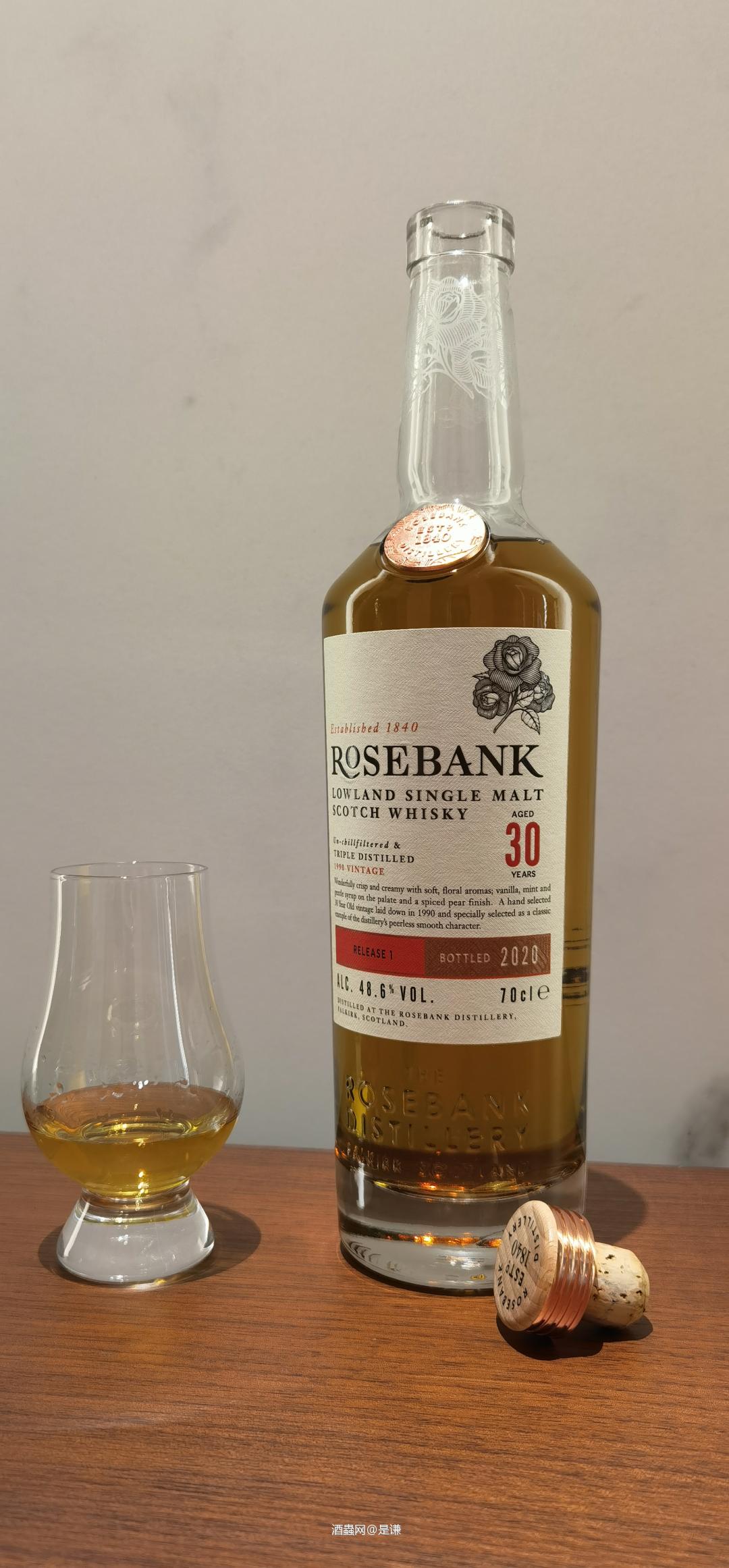 当你喜欢的东西越来越贵 说明你的眼光越来越高了 世上所有的美好 都需要你垫起脚尖[太阳]