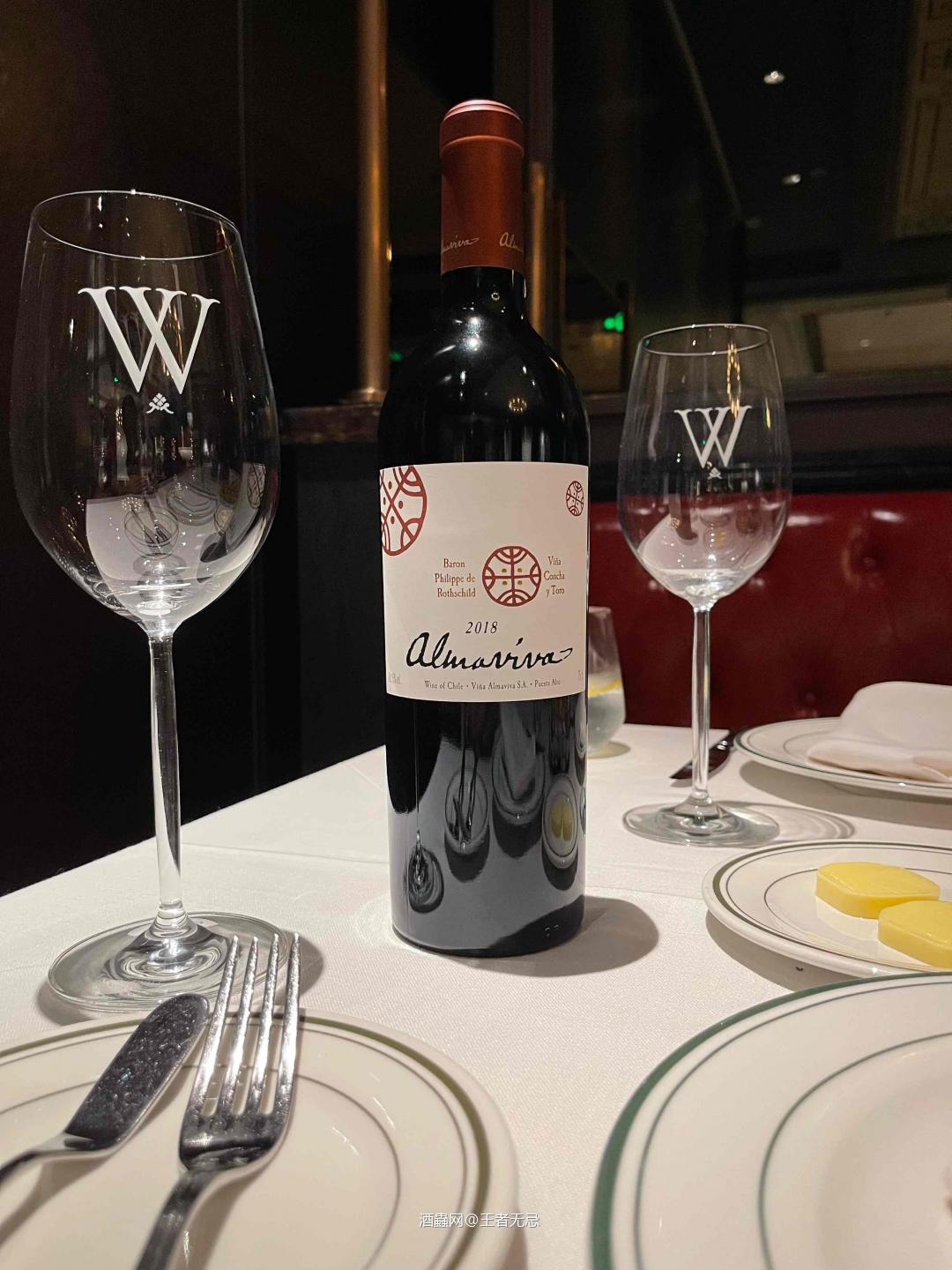 ____ 在左，灵魂在右