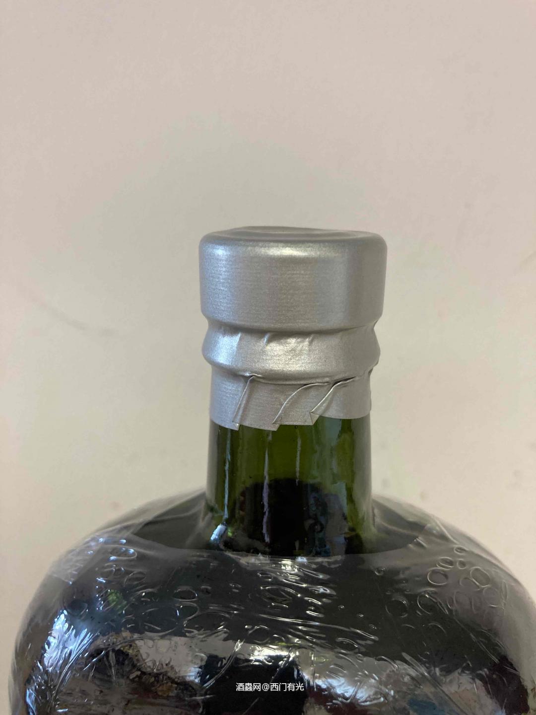 1861年复刻版经过手工密封，使用全新的标签，延续了原版的手…