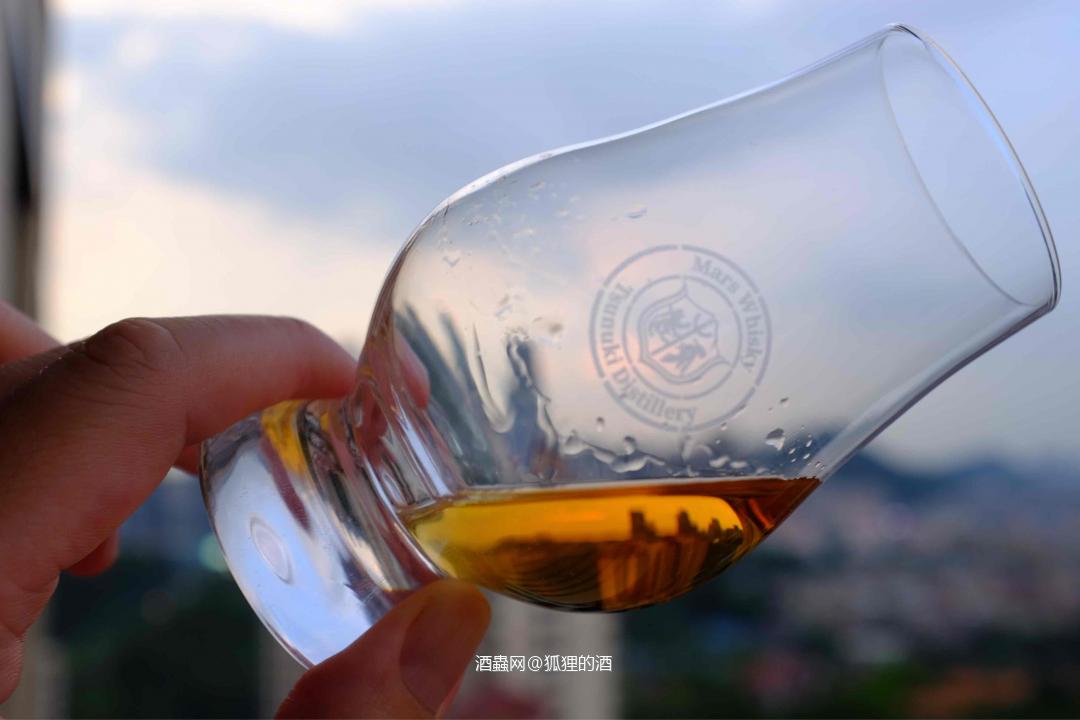 驹之岳津贯限定金酒桶