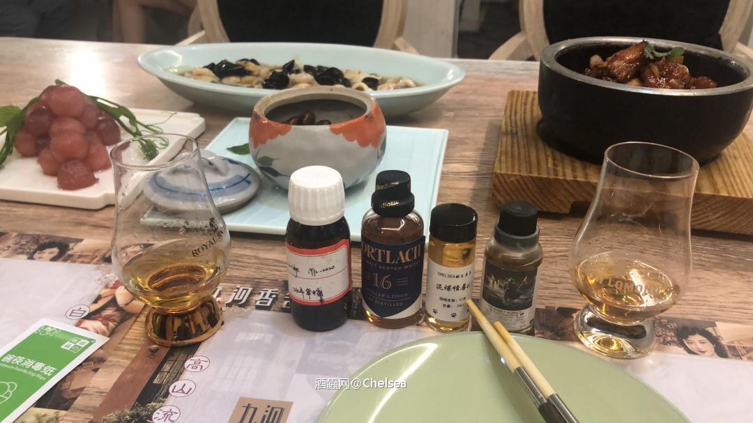 喝酒，小蓝方真的好看