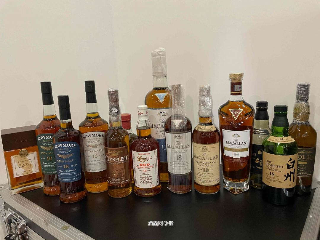 没有什么比收一瓶自己生日一个年份的酒更开心的了