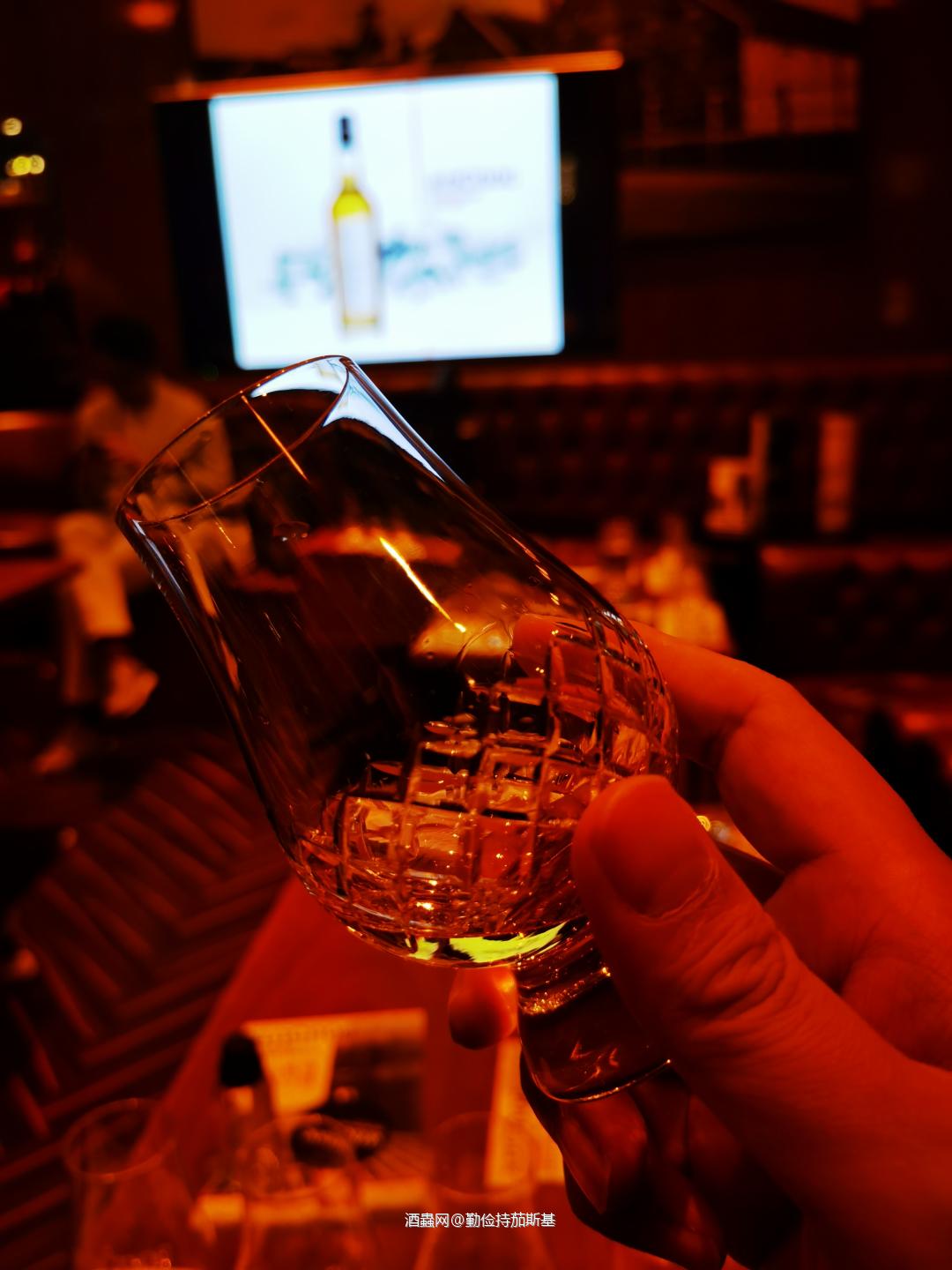 性价比还是不错的，喜欢蜂蜜，橙子，花香的可以考虑