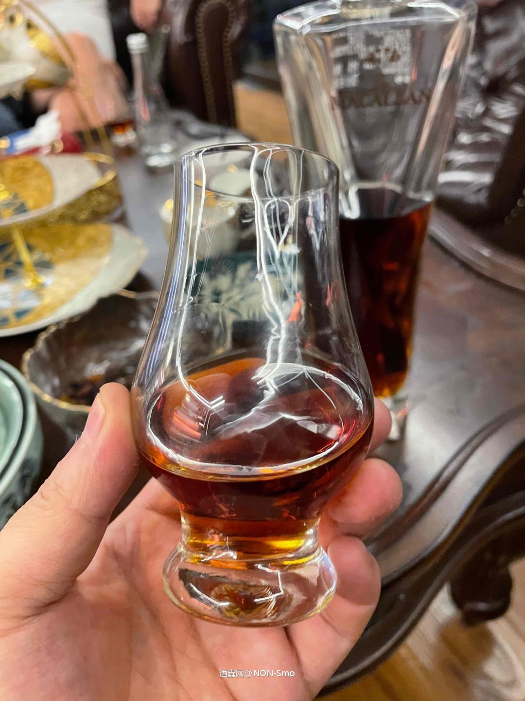 怪不得卖不上价！