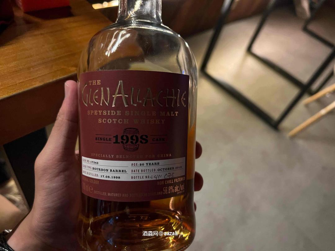 国庆期间感谢持茄斯基拿出了他的好酒并组织的品酒局，收获颇多。