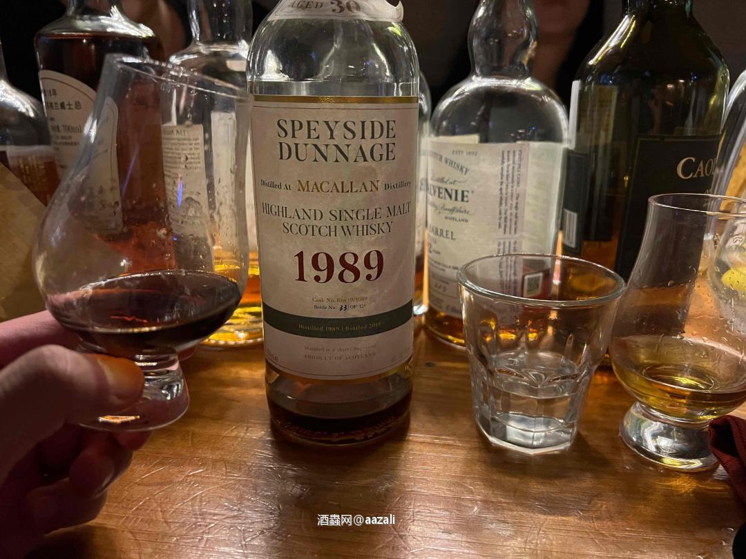 国庆期间感谢持茄斯基拿出了他的好酒并组织的品酒局，收获颇多。