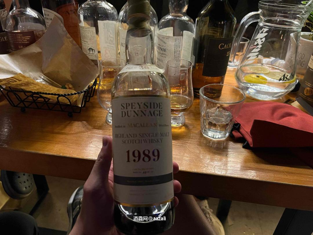 国庆期间感谢持茄斯基拿出了他的好酒并组织的品酒局，收获颇多。