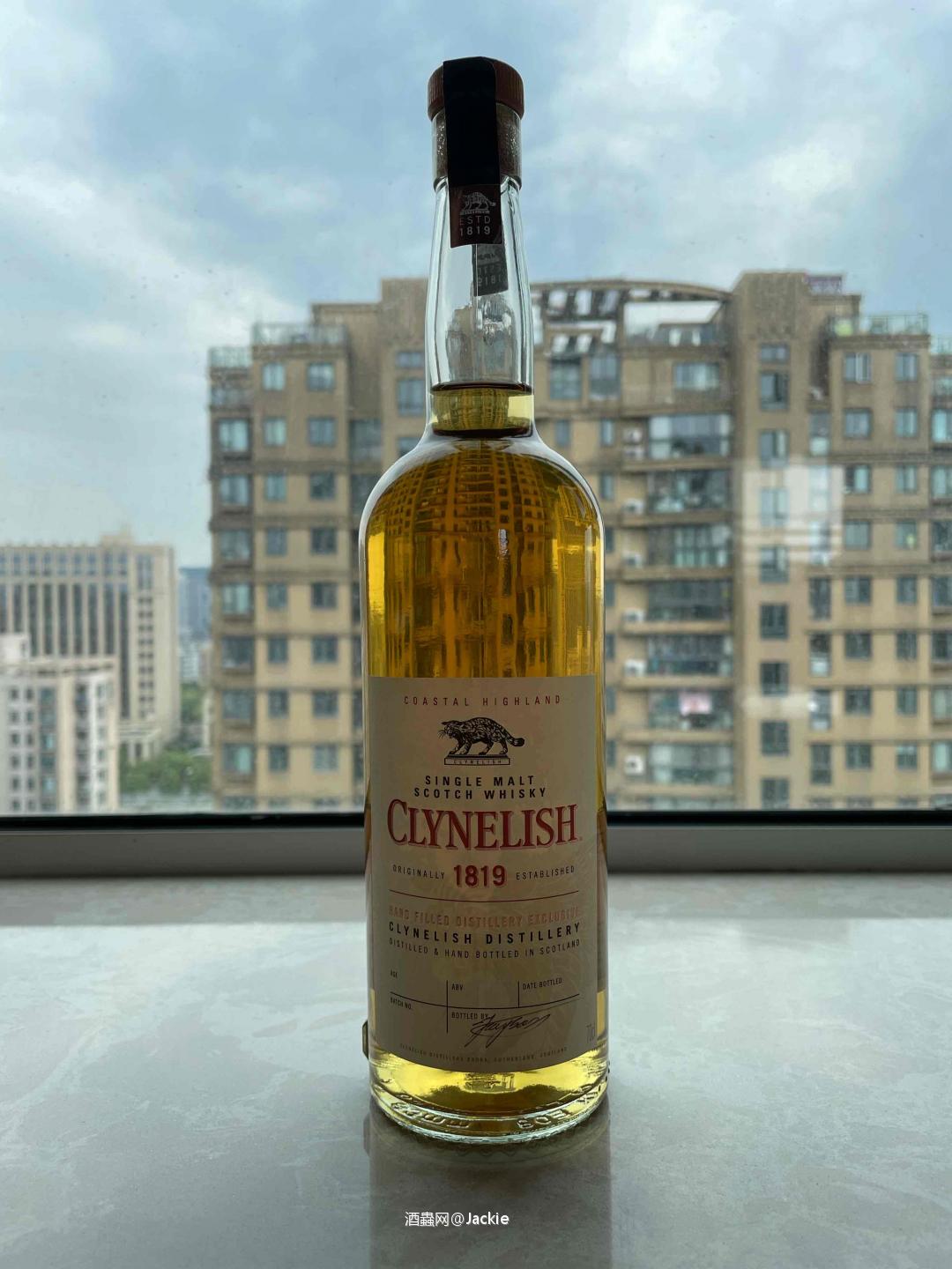 比较独特的一支，信息全部隐藏～<img src='https://sdata.whiskyworm.com/xcxpics/emoji_14.png' class='emoji' /><img src='https://sdata.whiskyworm.com/xcxpics/emoji_14.png' class='emoji' /><img src='https://sdata.whiskyworm.com/xcxpics/emoji_14.png' class='emoji' />