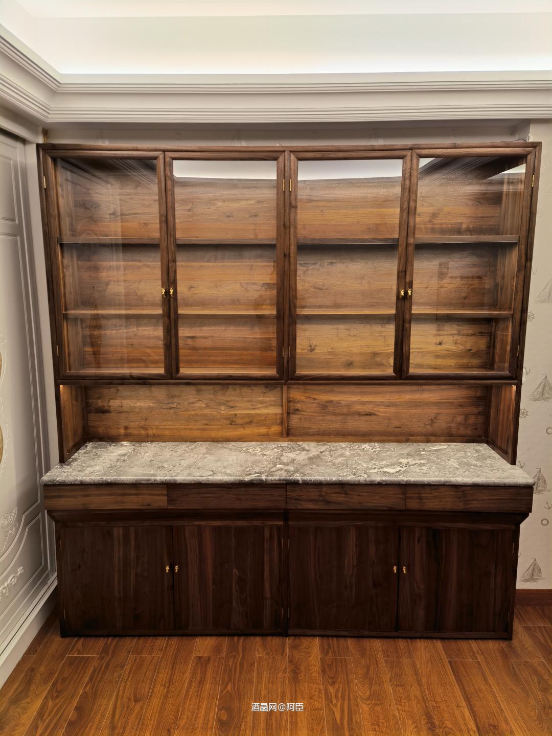 跟好兄弟定的胡桃木酒柜，效果如何