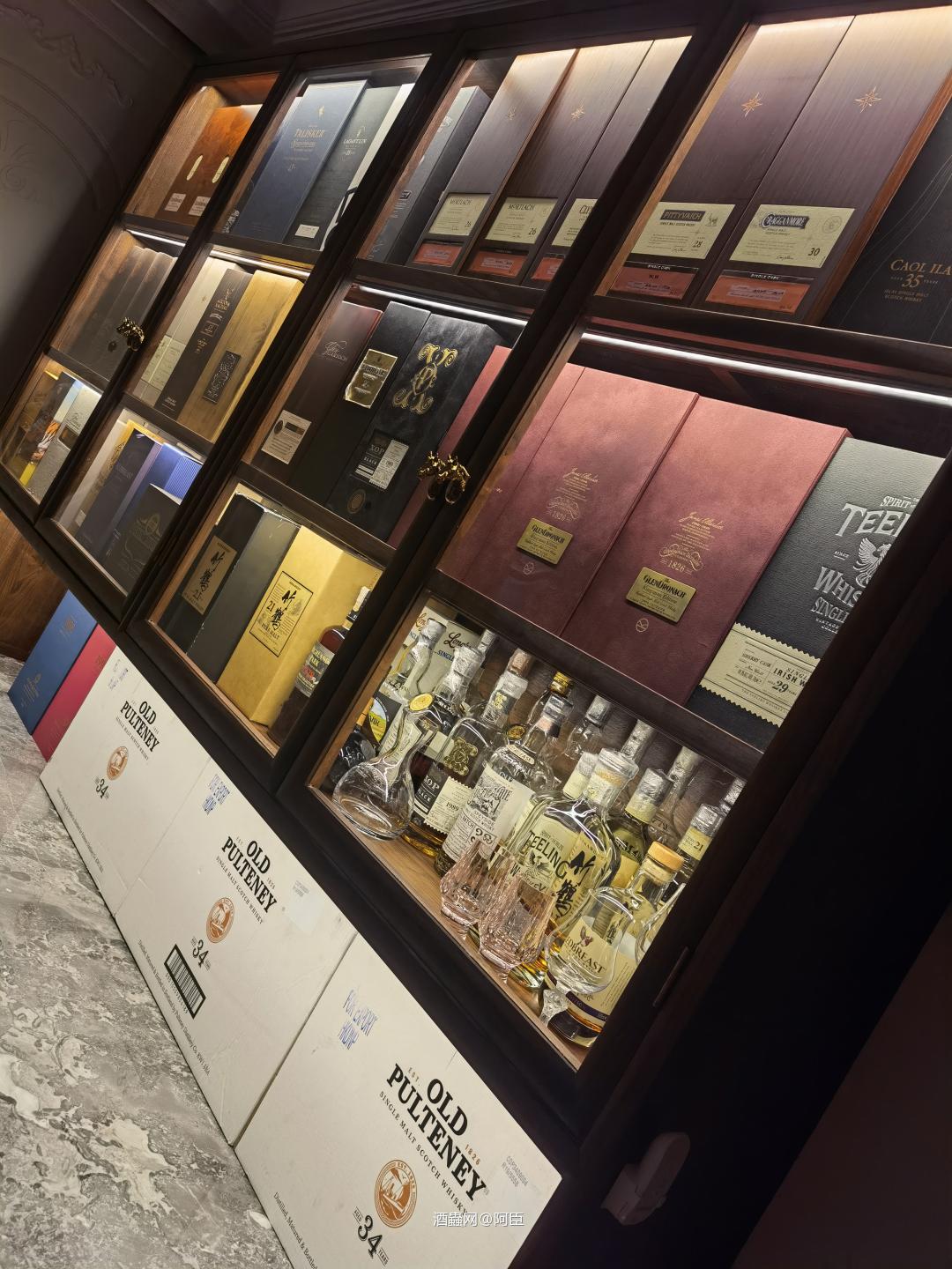 跟好兄弟定的胡桃木酒柜，效果如何