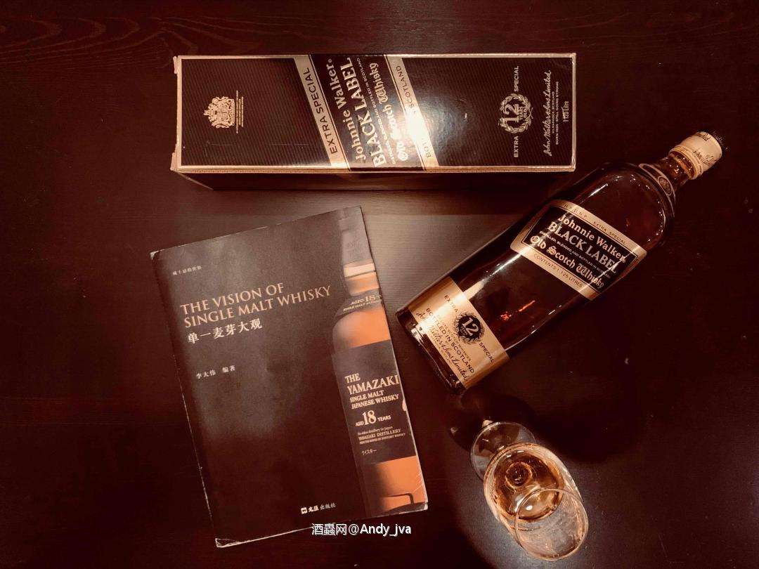 有幸购得一瓶来自于上世纪80年代的Black Label，怎…