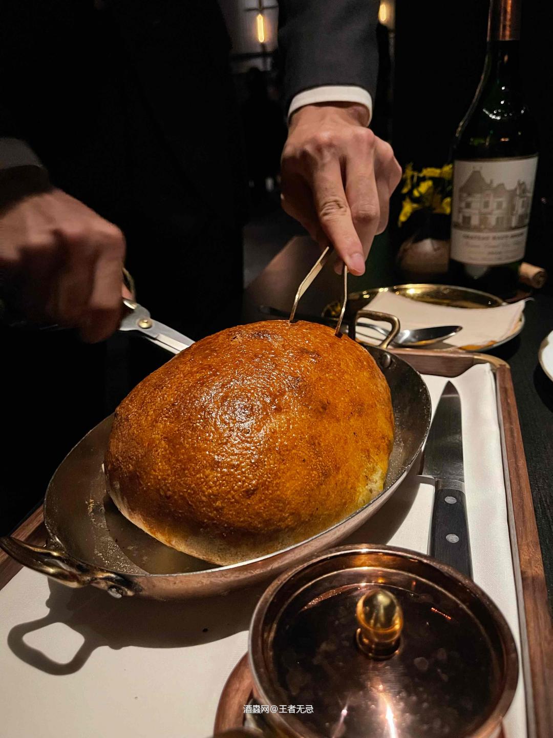 葡萄酒皇帝罗伯特帕克说：如果在离世前只能喝的一瓶酒，就选它了