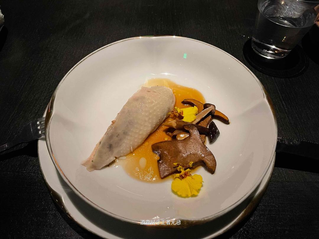 葡萄酒皇帝罗伯特帕克说：如果在离世前只能喝的一瓶酒，就选它了