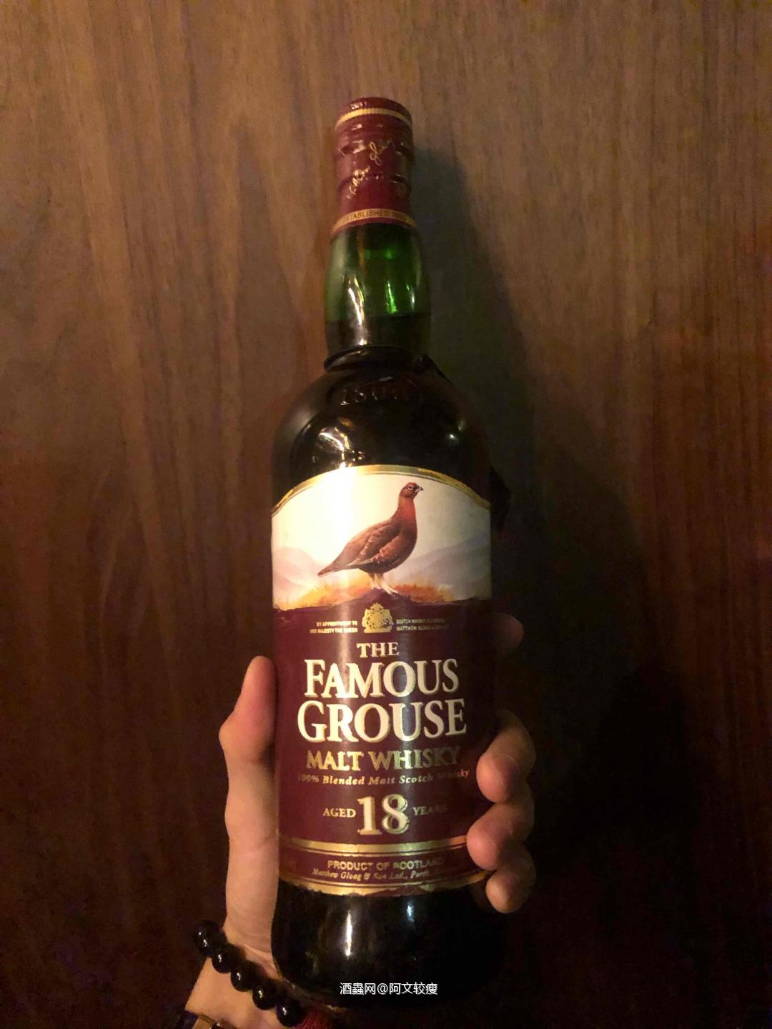 旧款威雀18年 43%<p class='p'/>酒体清澈，深琥珀色，有很多细小的草酸…