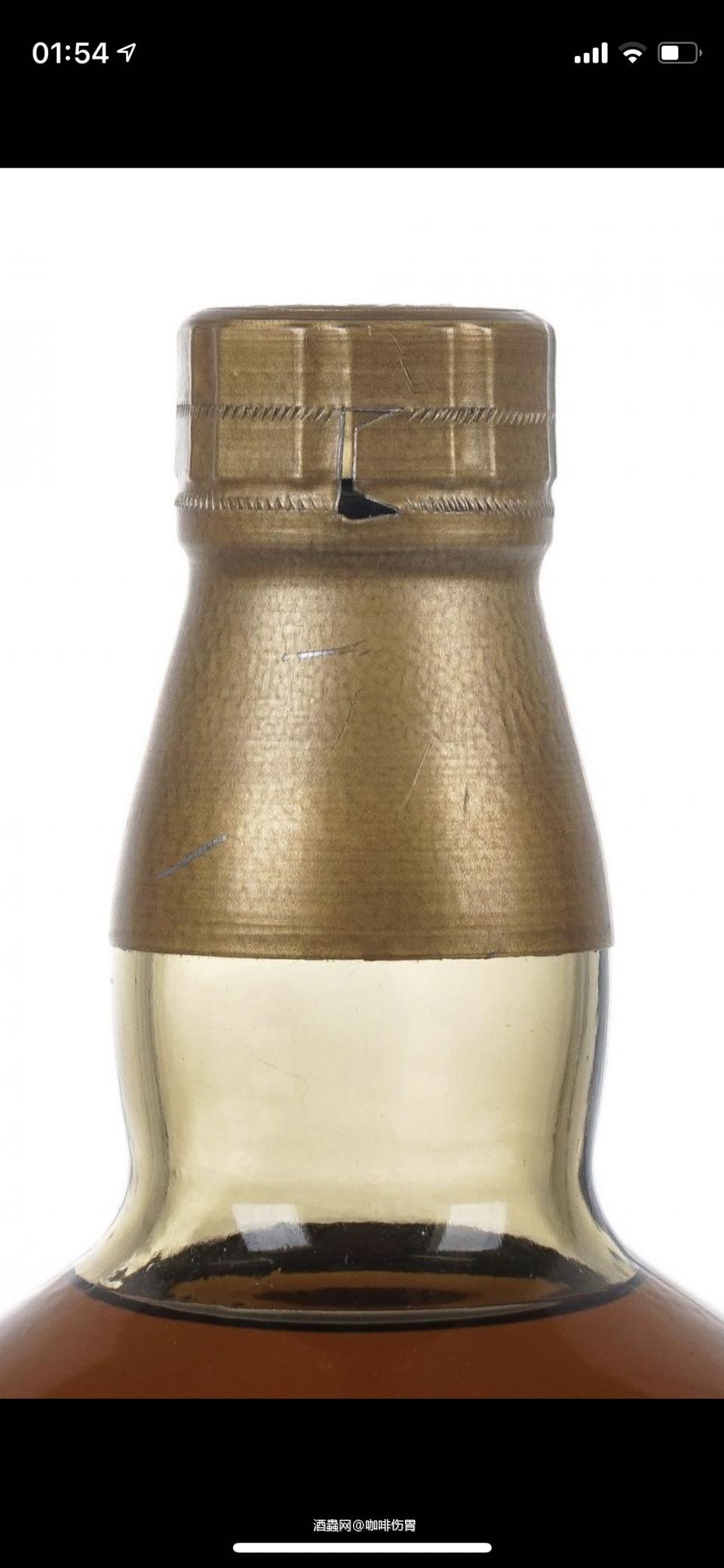 仔细看了下山崎12金狮的，应该山崎有一段时间左上的齿龈不是旋转向上，而是平行的，所以，说不出真假哈！相信酒虫！