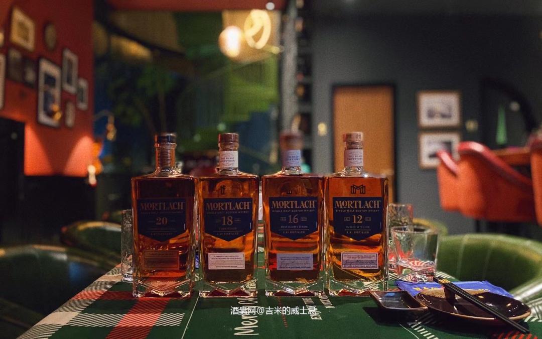 慕赫垂直品鉴！<p class='p'/>慕赫是苏格兰一家非常独特的酒厂，全世界唯一的…