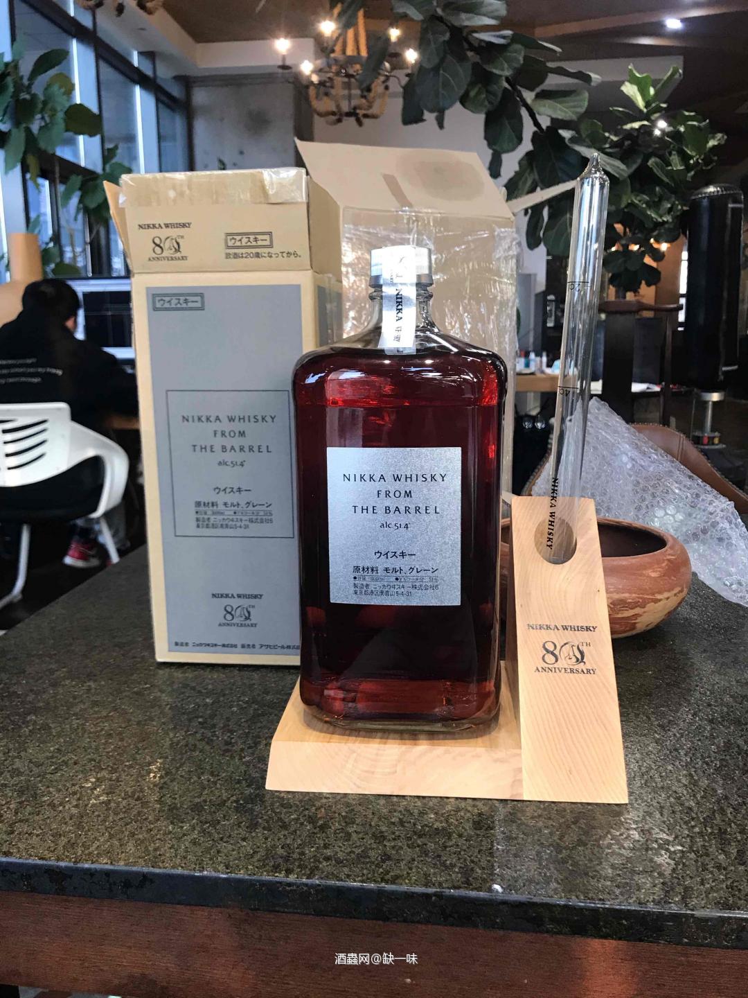 比较喜欢粗大的<img src='https://sdata.whiskyworm.com/xcxpics/emoji_14.png' class='emoji' />