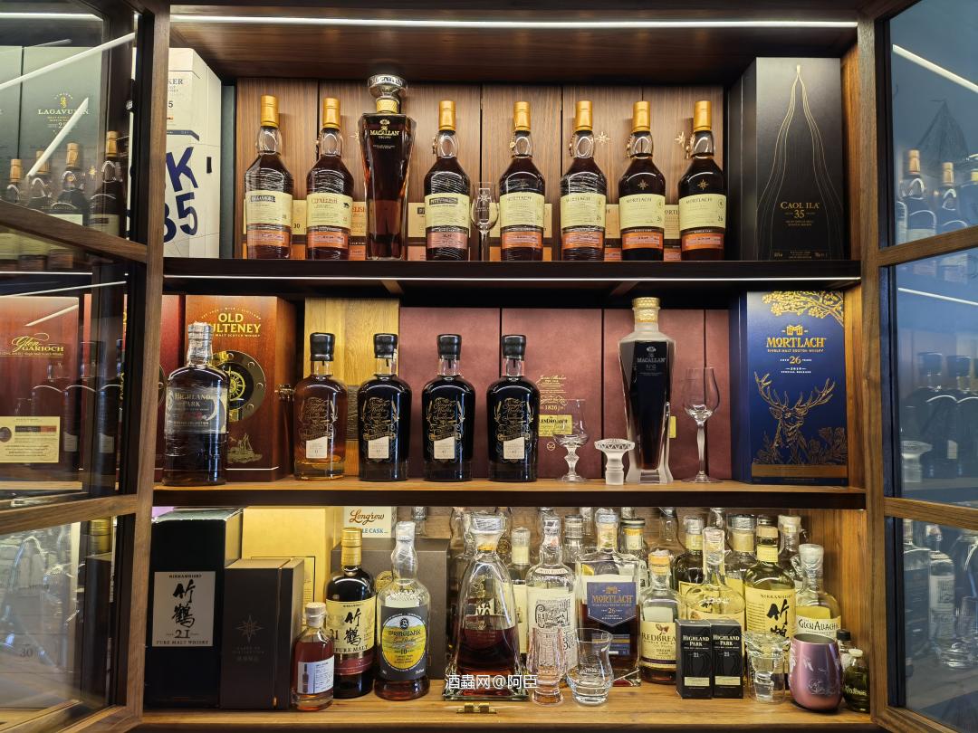 很久没更新动态了，更新下爱好者的小酒柜