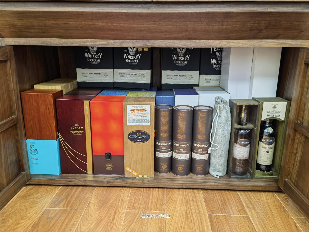 很久没更新动态了,更新下爱好者的小酒柜