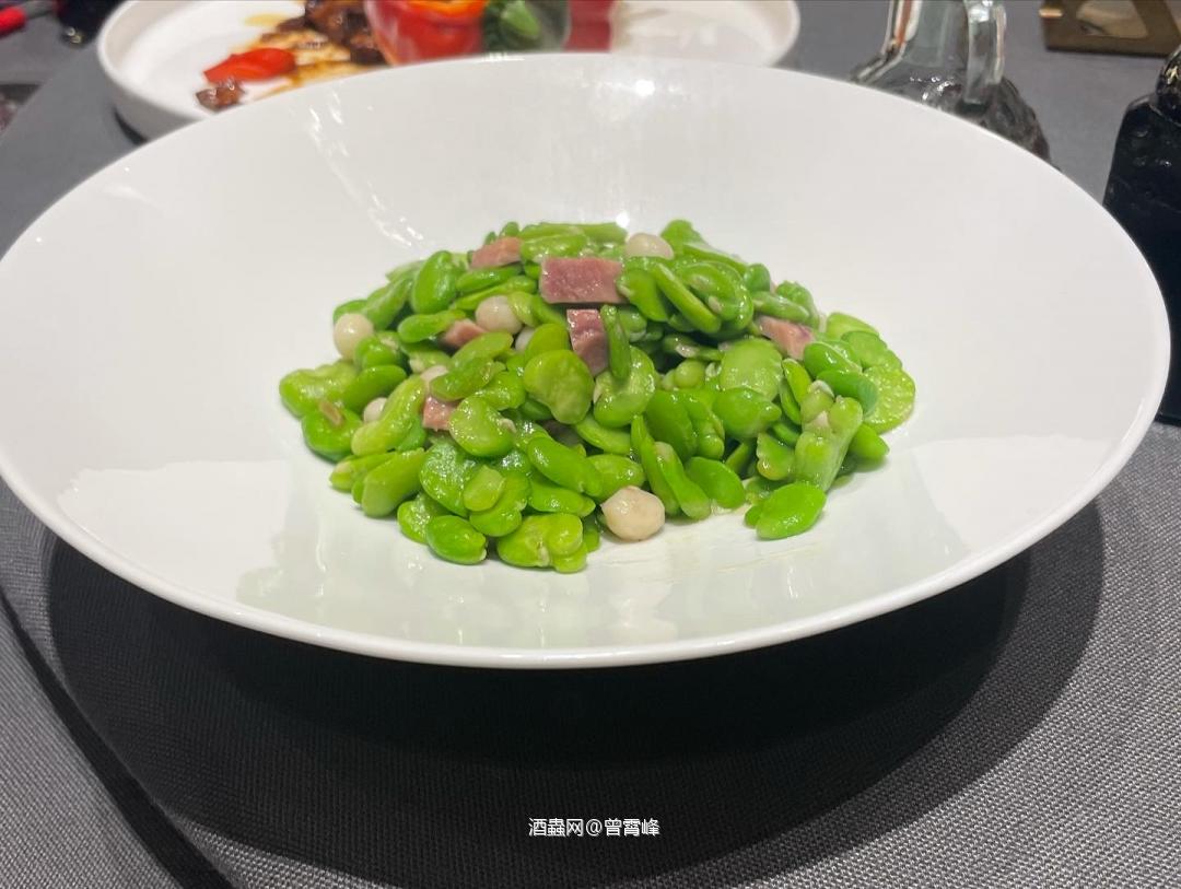 年末兄弟聚会之，好酒好菜，好吃好喝！