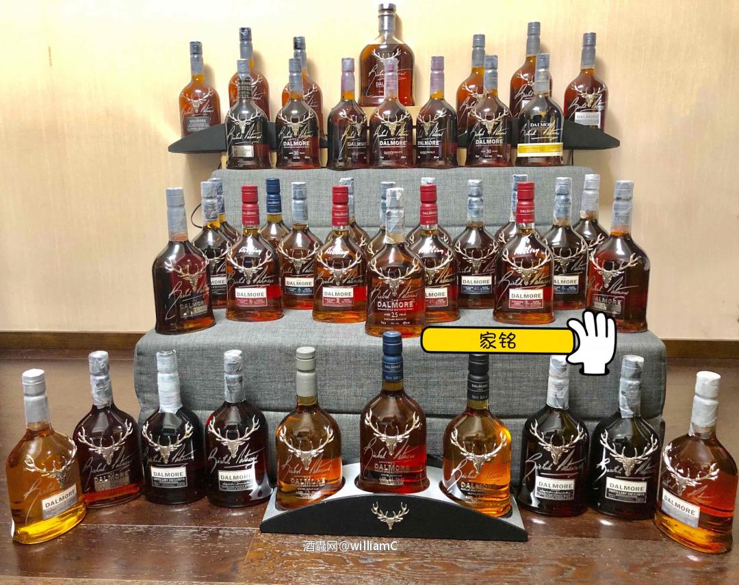 因为疫情已经三年见不着老爷子了,还好之前每年都签了几瓶,积累起来现在看看尤为珍贵