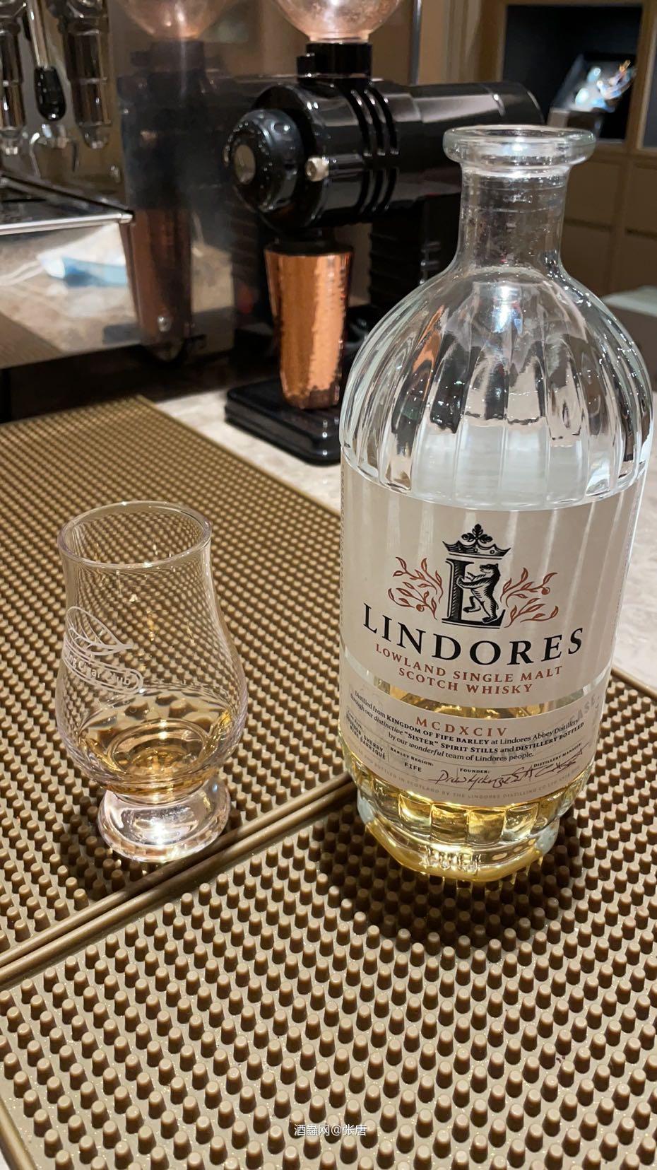 性价比很好的首版酒，口感清新，低地风味明显，适合与美女一同享…