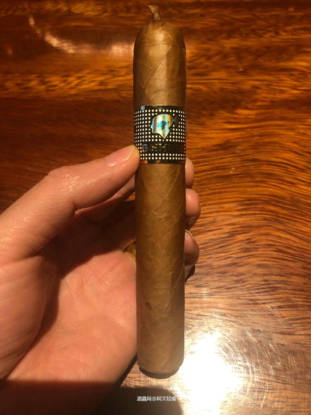 檀都NAS 2005版<p class='p'/>酒体清澈，有些许沉淀，浅琥珀色，<p class='p'/>闻…