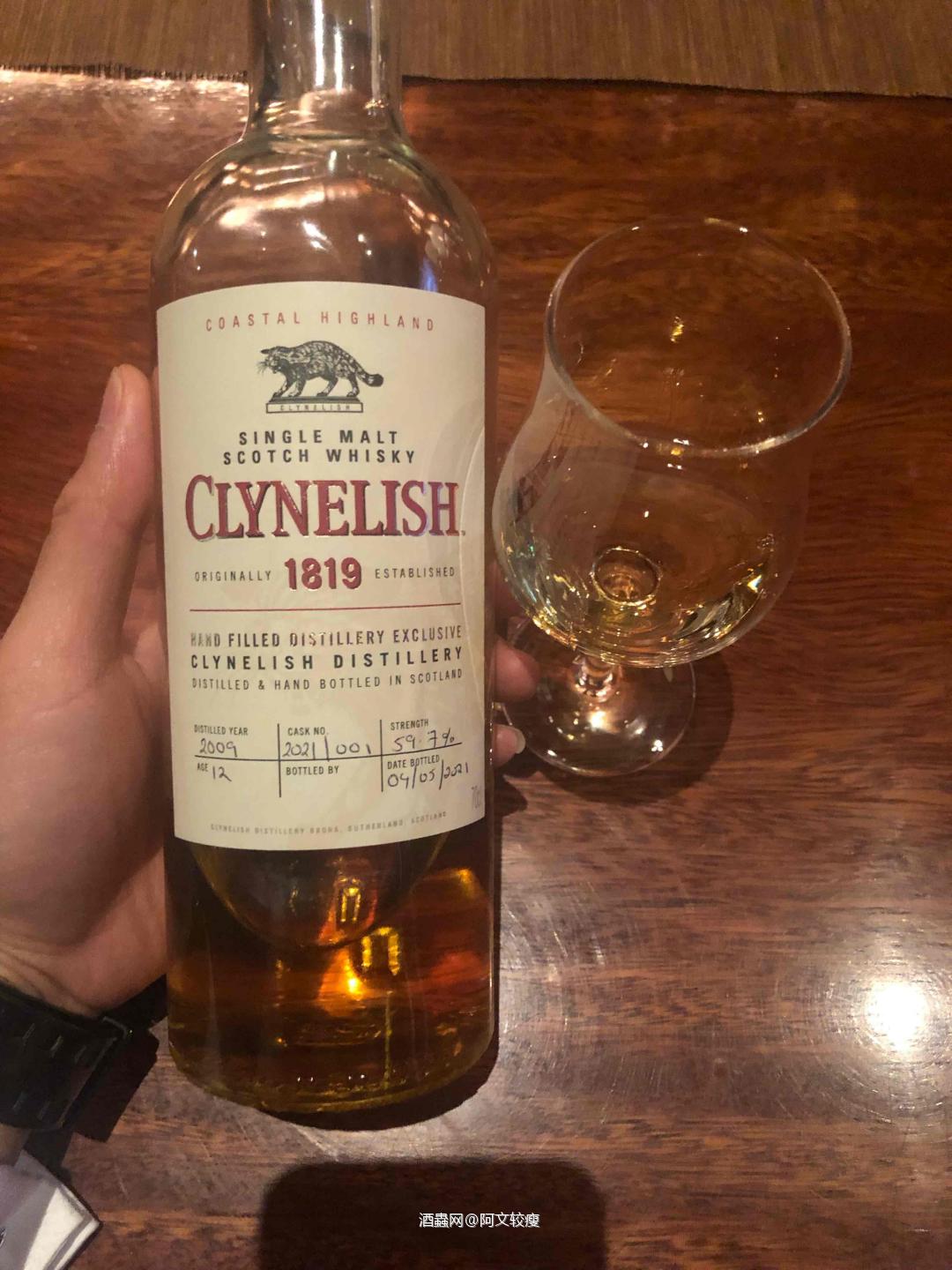 手工装瓶小猫单桶桶强<p class='p'/>酒体清澈，深金色，<p class='p'/>闻香：烟熏、薄荷、…