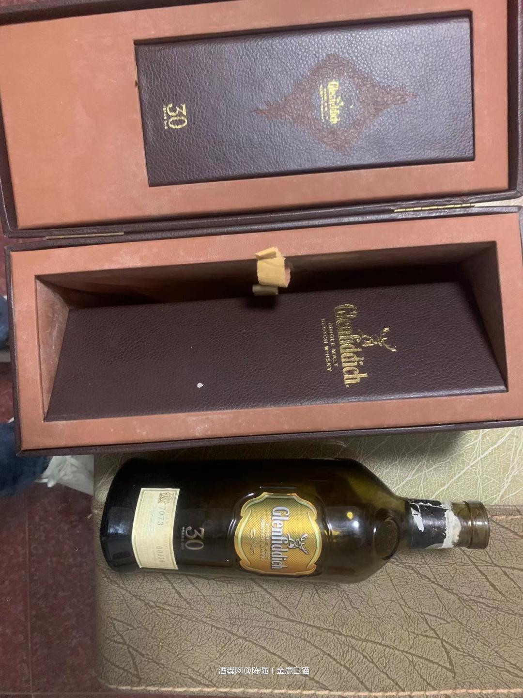 有懂行的大佬吗 个人有几瓶 帮忙看看什么价