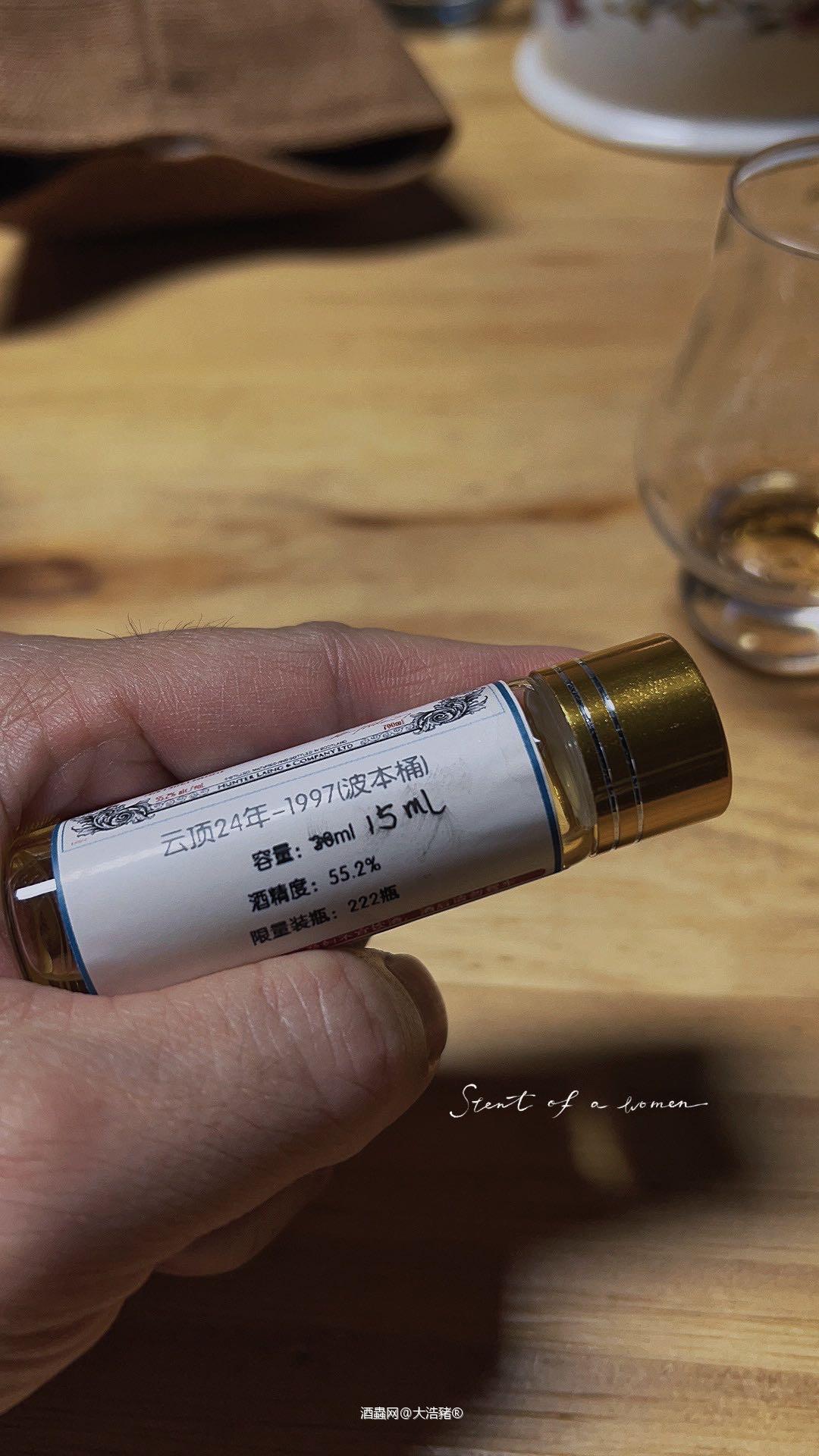 稍等… 让我闭着眼睛想象春天的银行是什么样子😌