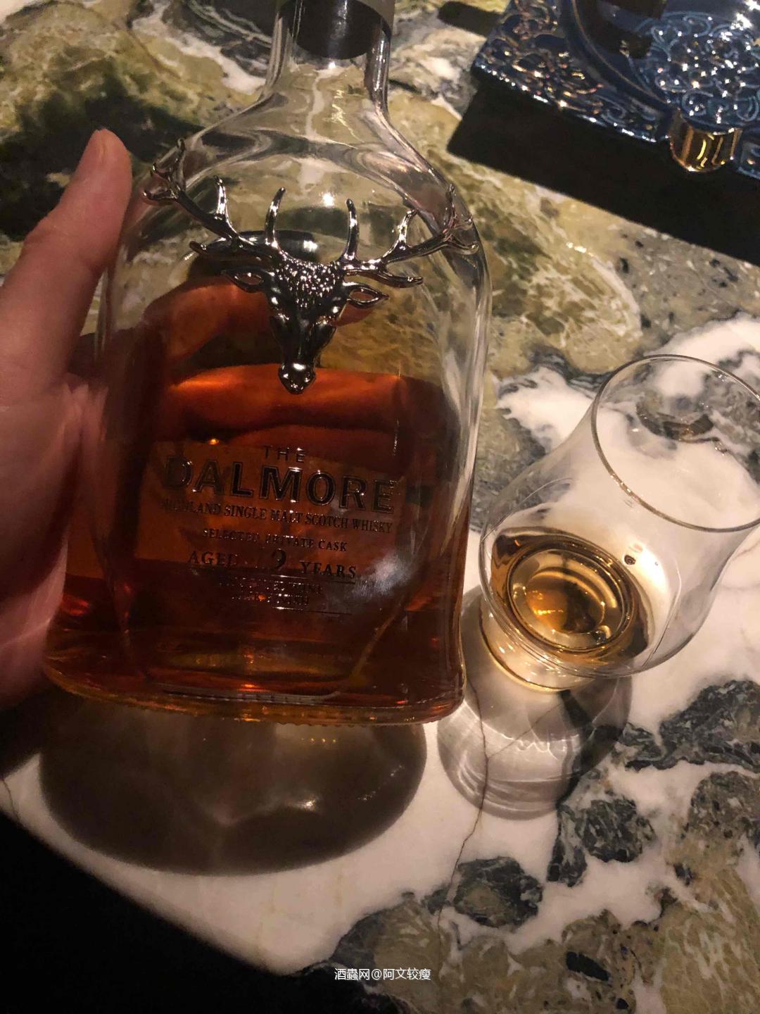 达摩1999版私人桶54.9% 酒体清澈，浅琥珀色， 闻香：…